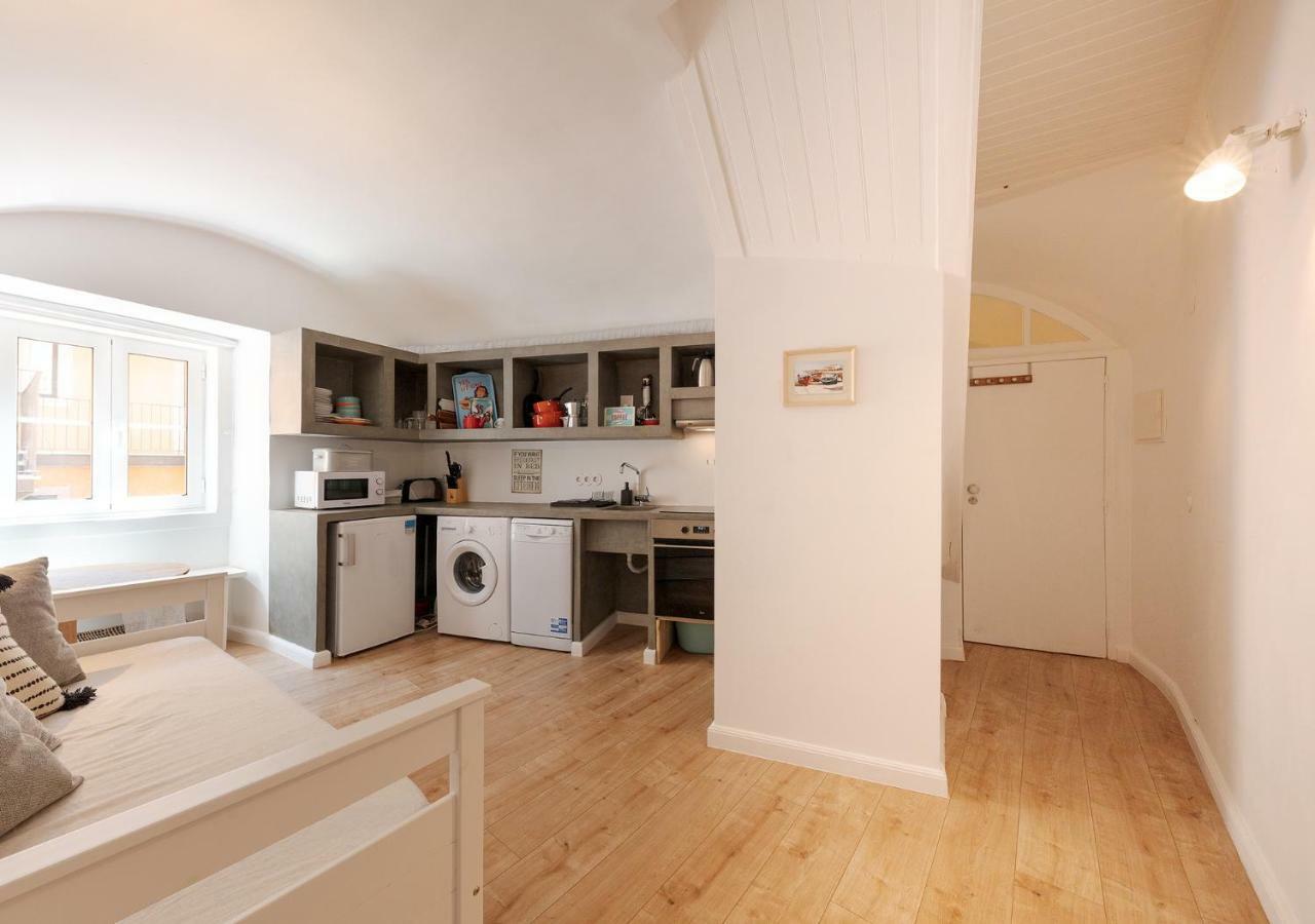 Studio Hideaway With Easy Access To Lisbon Center Bagian luar foto