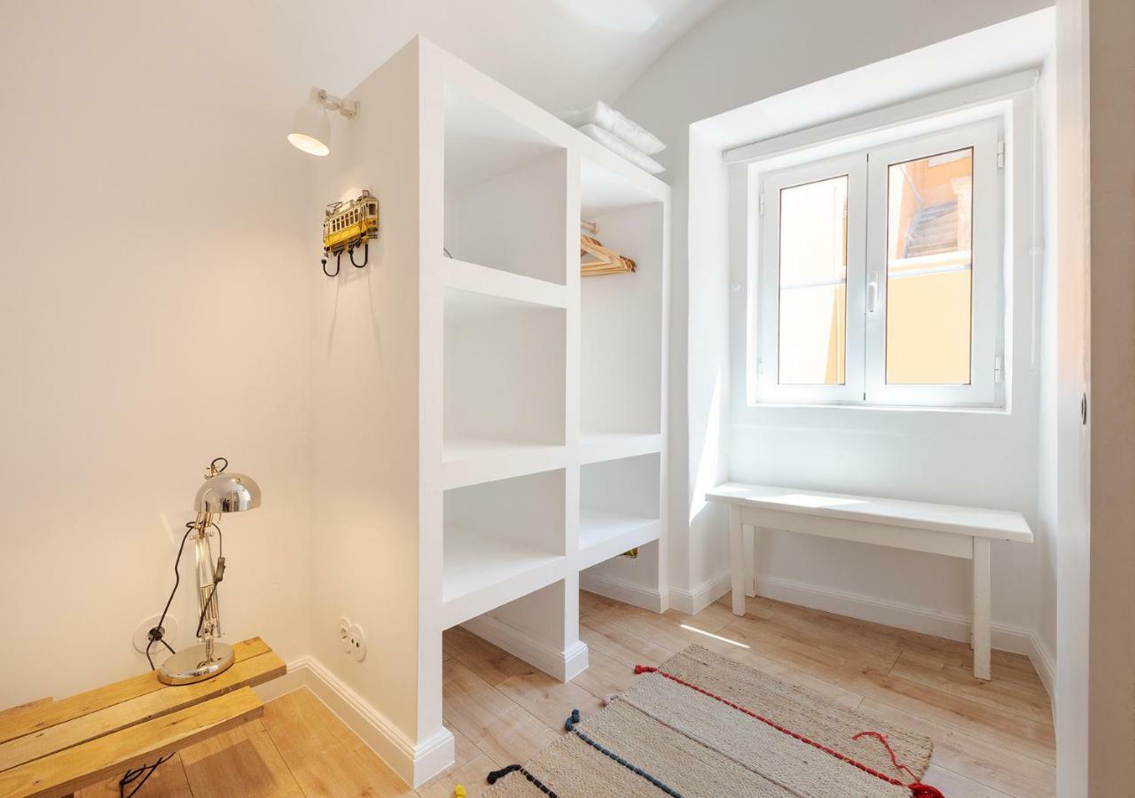 Studio Hideaway With Easy Access To Lisbon Center Bagian luar foto