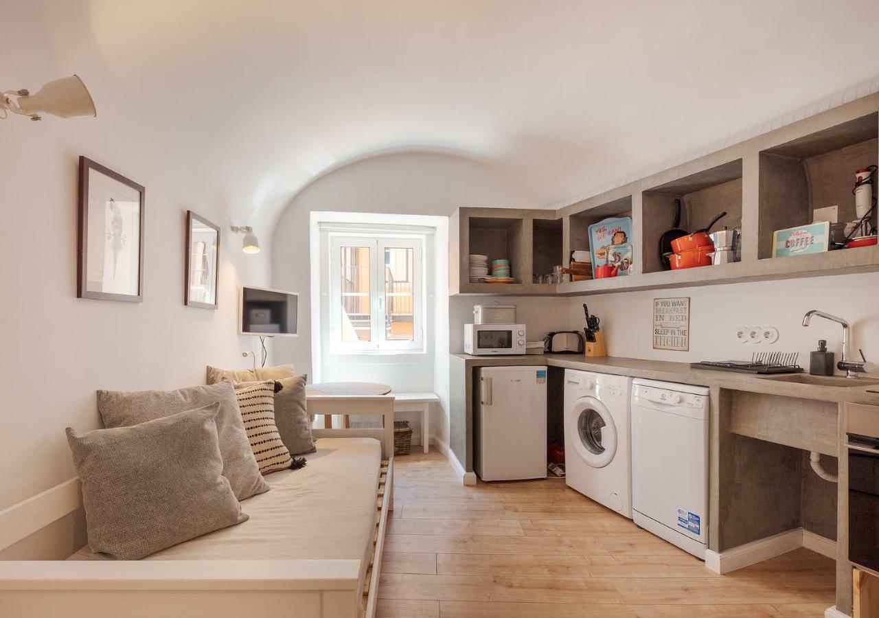 Studio Hideaway With Easy Access To Lisbon Center Bagian luar foto
